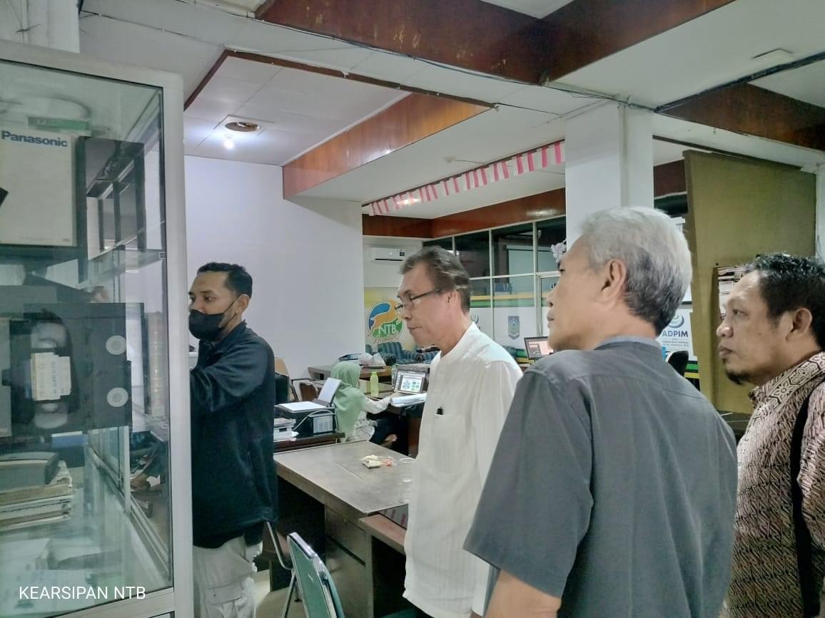 Alih Media Biro Adpim Berkolaborasi Dengan Dinas Perpustakaan dan Kearsipan NTB